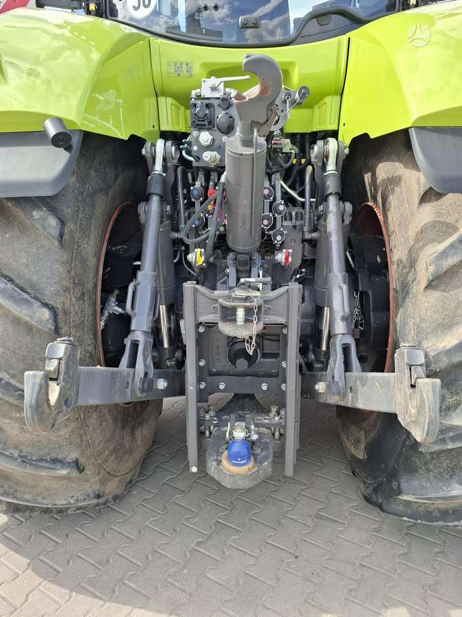 Claas Axion 960, traktori