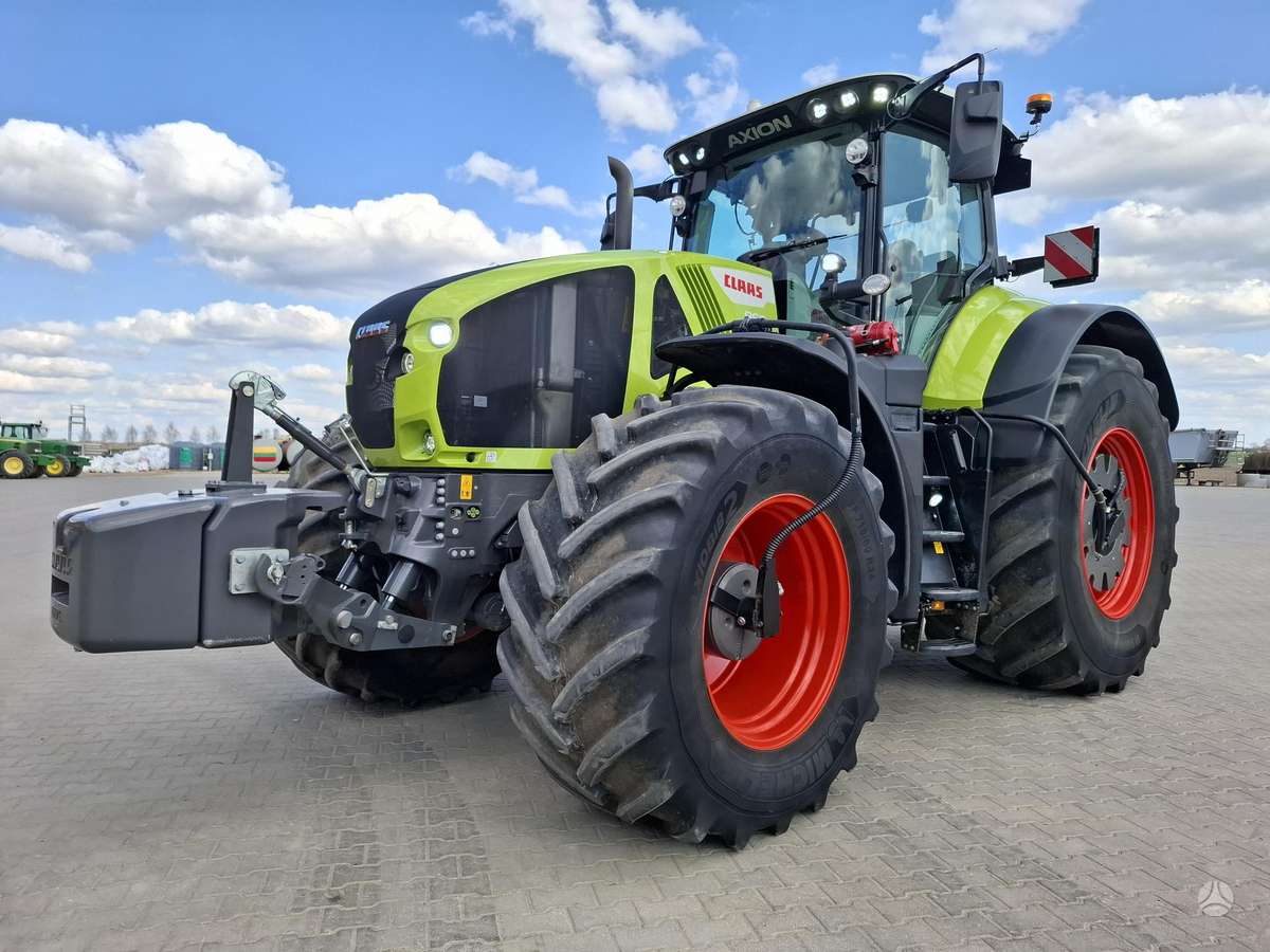 Claas Axion 960, traktori