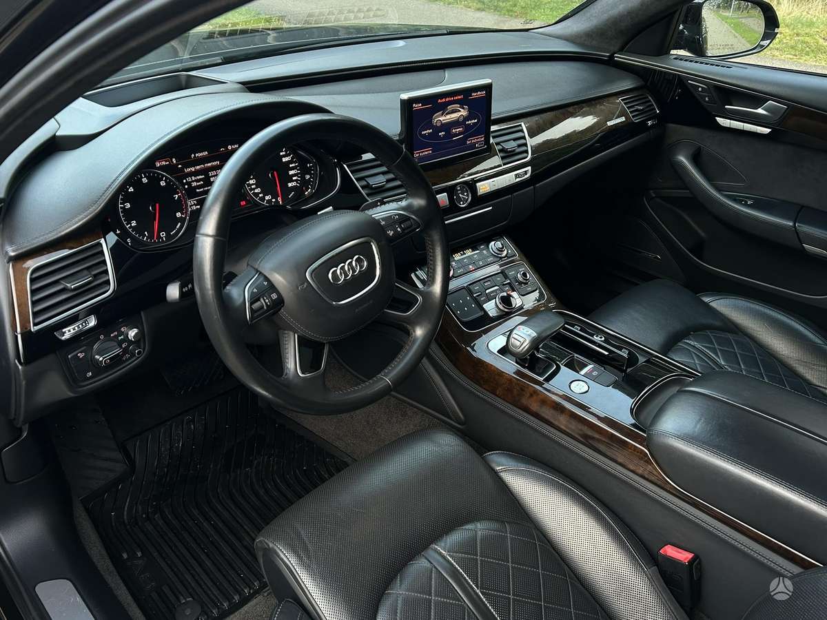 Audi A8 L, 4.0 l., Седан