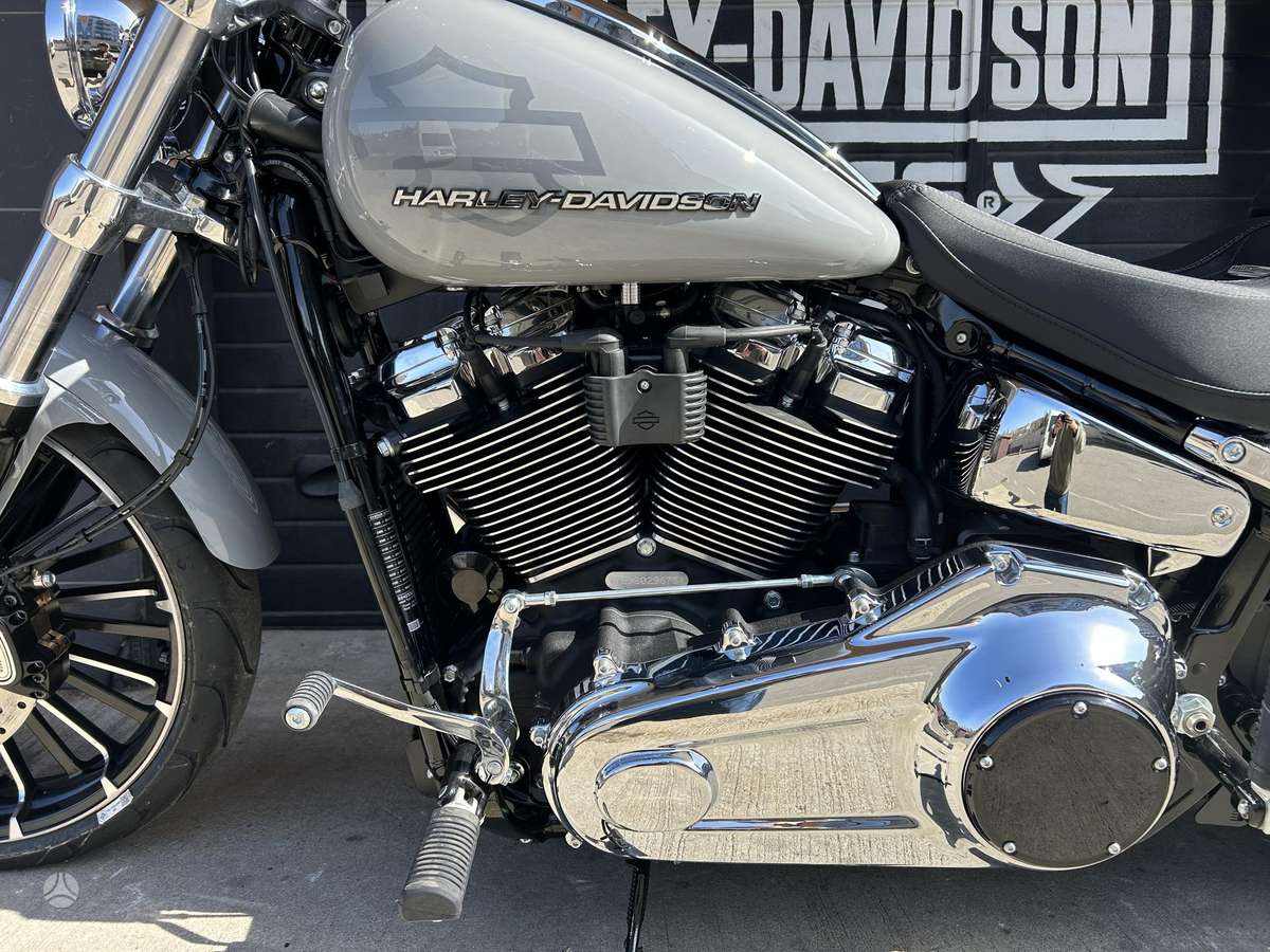 Harley-Davidson BREAKOUT 1923cc, чопперы / круизеры / custom