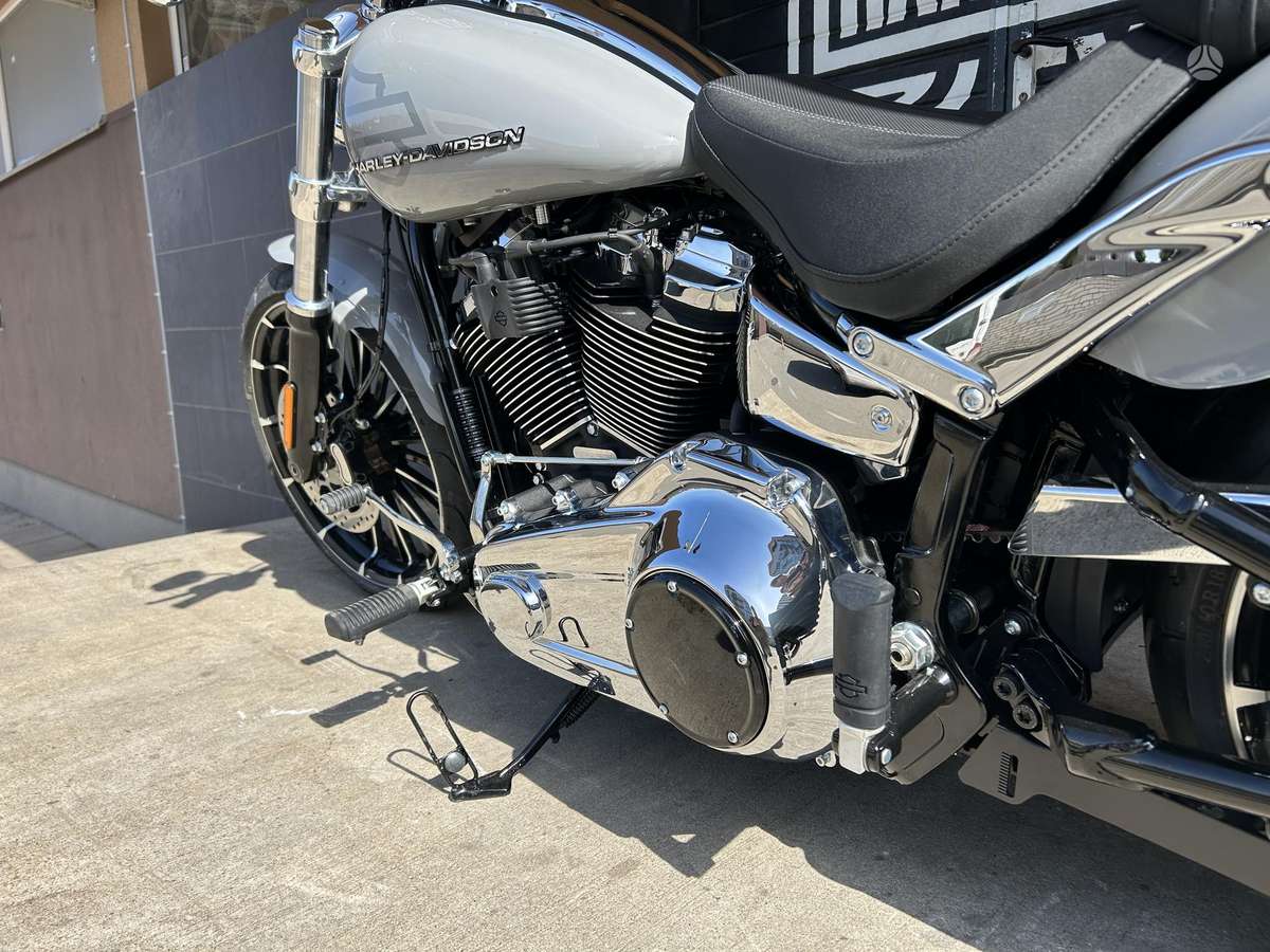 Harley-Davidson BREAKOUT 1923cc, чопперы / круизеры / custom