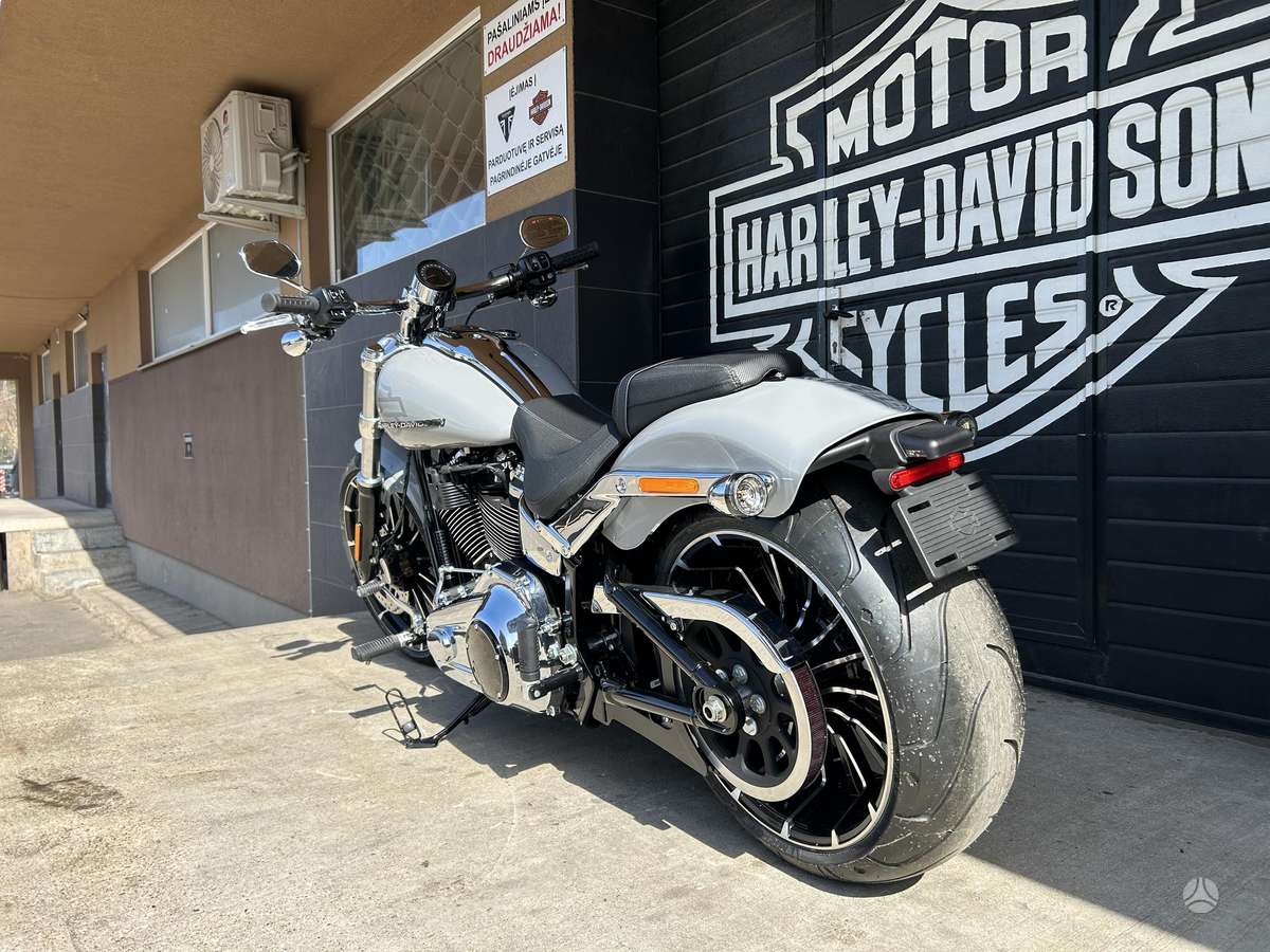 Harley-Davidson BREAKOUT 1923cc, чопперы / круизеры / custom
