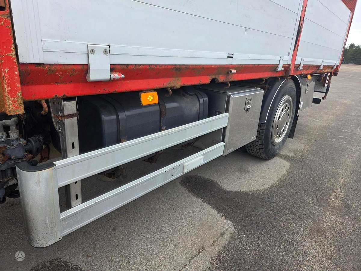 Volvo FL220 4X2, ar krānu