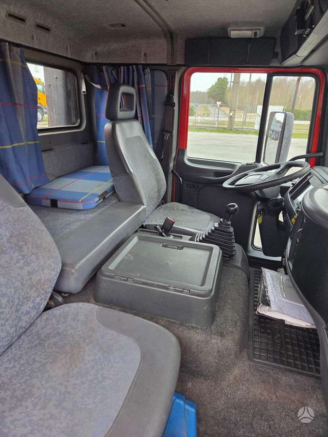 Volvo FL220 4X2, ar krānu