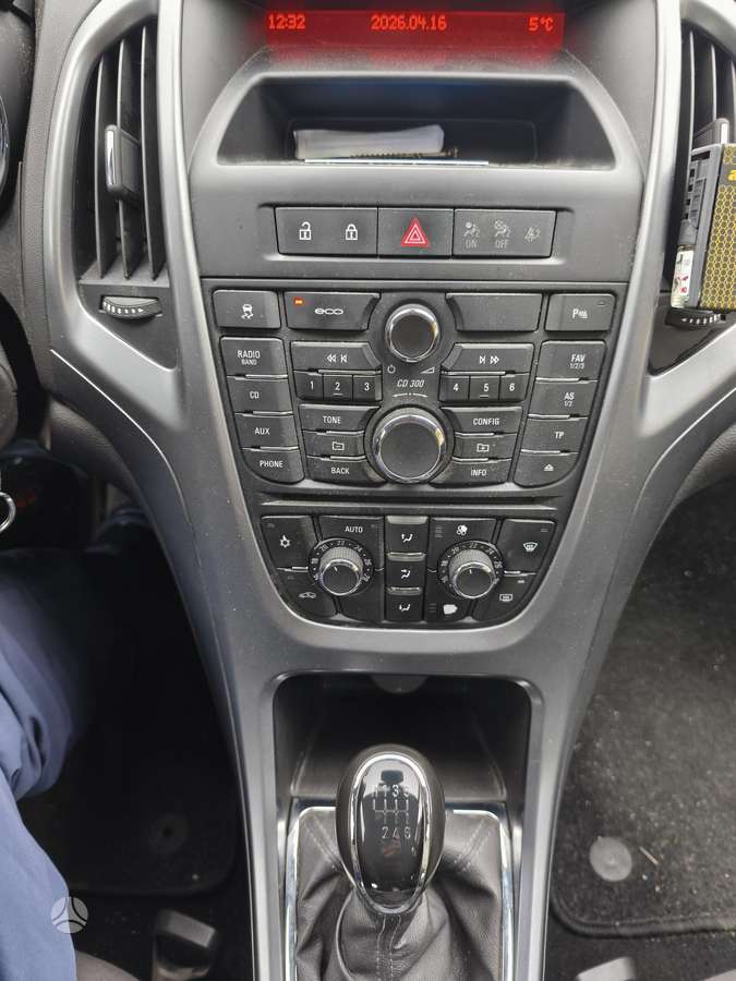 Opel Astra, 1.6 l., hatchback