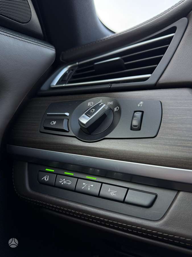 BMW 740, 3.0 l., Седан