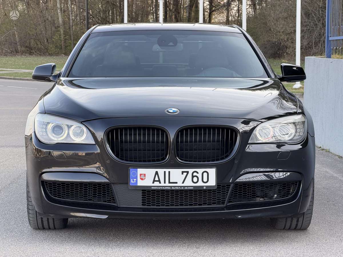 BMW 740, 3.0 l., Седан
