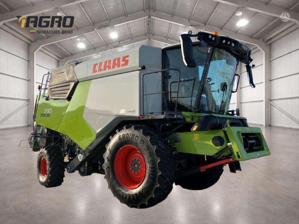 Claas Trion 730, kombaini