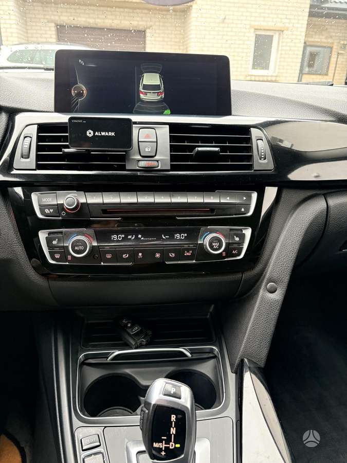 BMW 320, 2.0 l., wagon