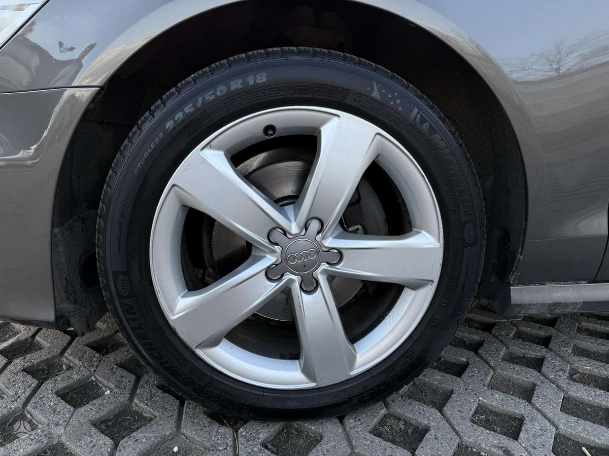 Audi A6, 3.0 l., sedanas