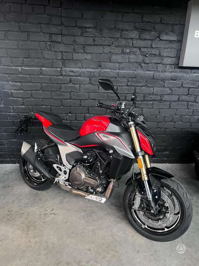 QJMOTOR SRK700 554cc, street / classic