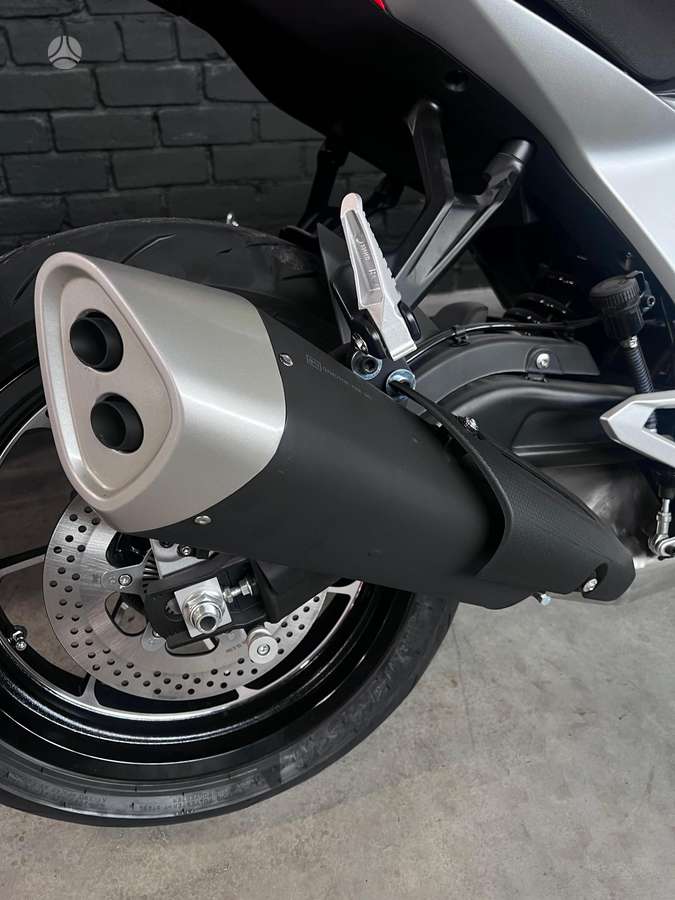 QJMOTOR SRK700 554cc, street / classic