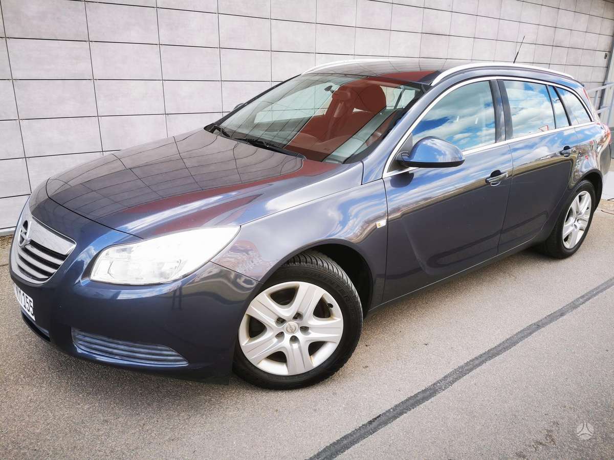 Opel Insignia, 2011