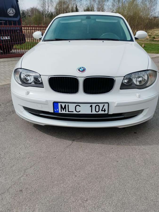 BMW 116, 2.0 l., hatchback