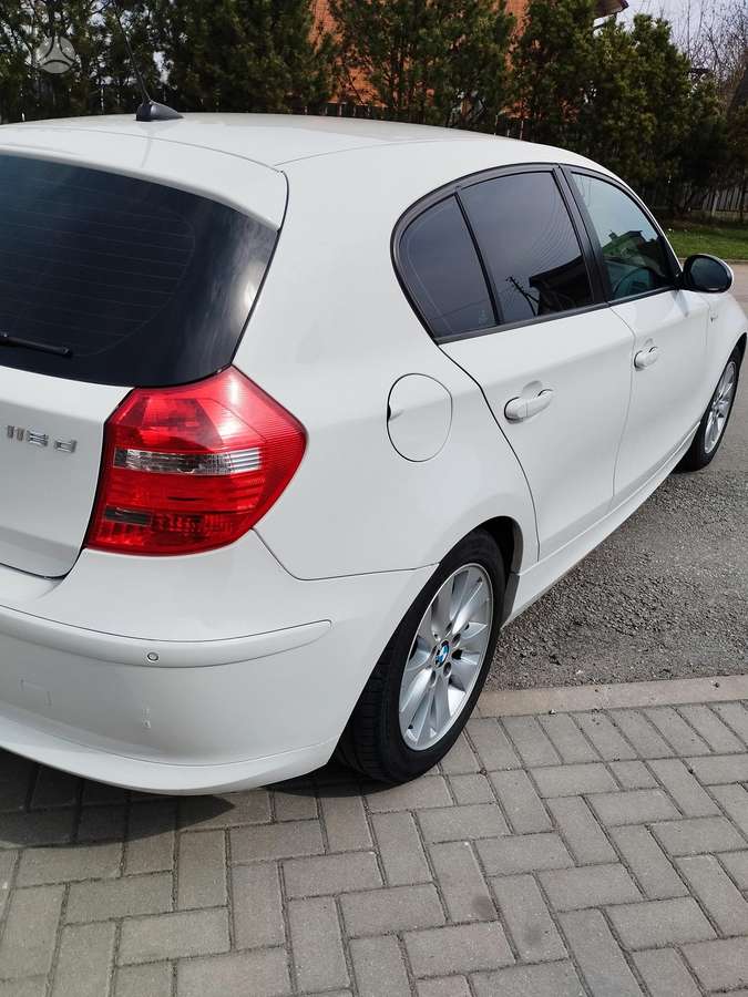 BMW 116, 2.0 l., hatchback