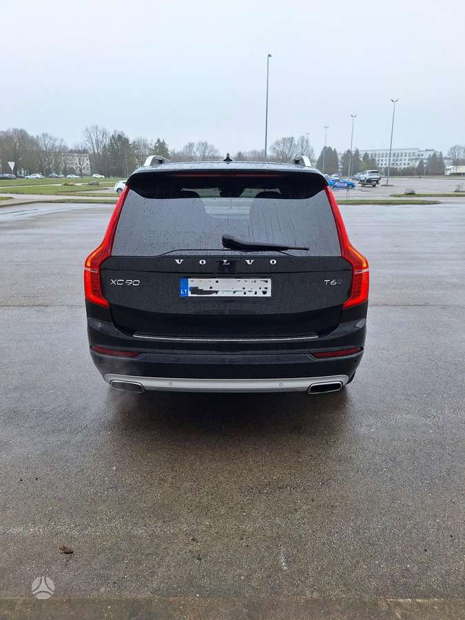 Volvo XC90 - 4