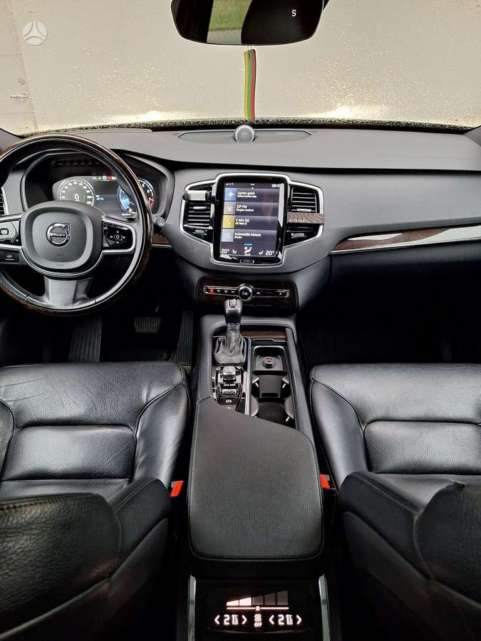 Volvo XC90 - 5