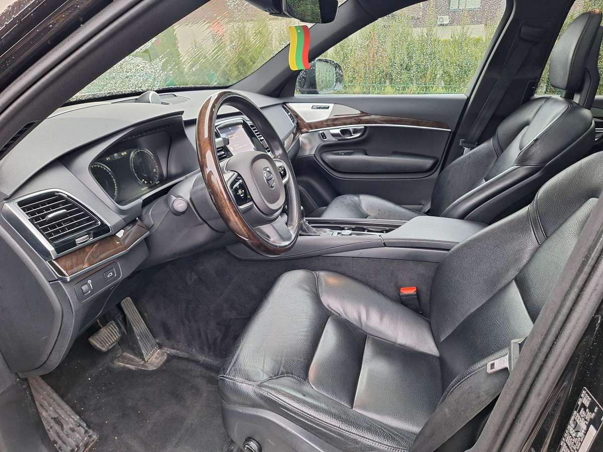 Volvo XC90 - 7