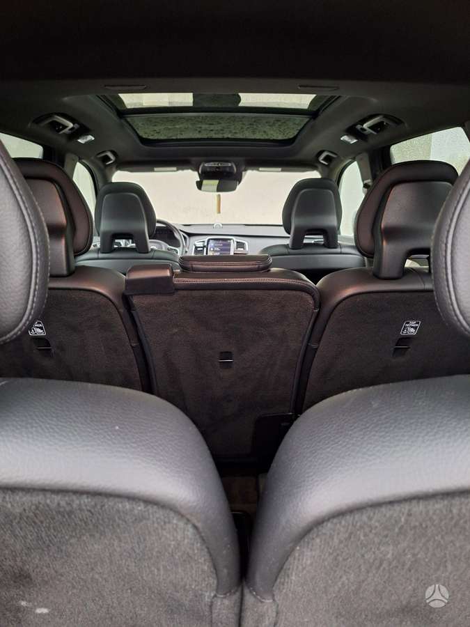 Volvo XC90 - 10