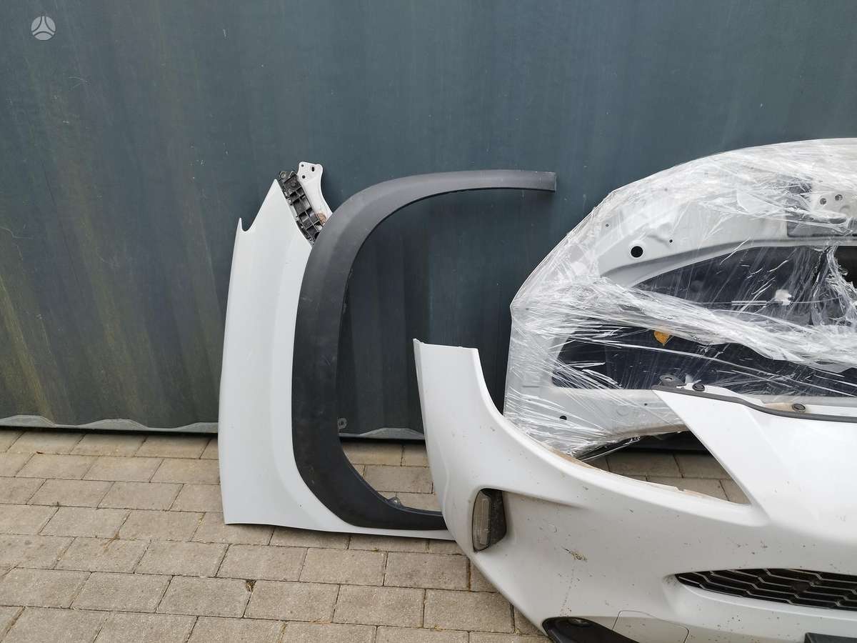 Toyota Yaris Cross Be defektų