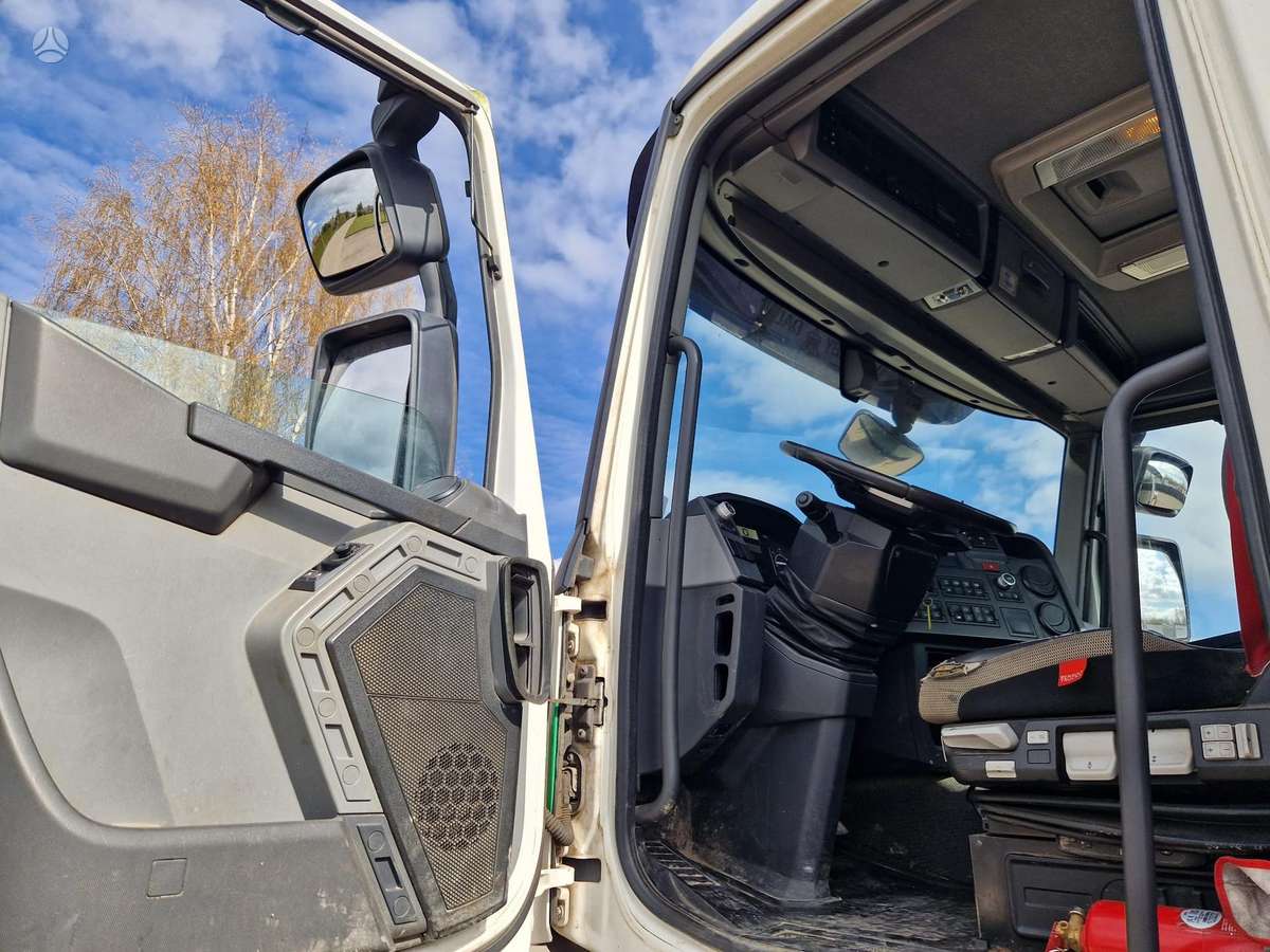 Renault HACK kablys, maža rida, crane trucks