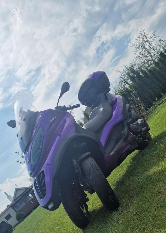 Piaggio MP3 500cc, trikes