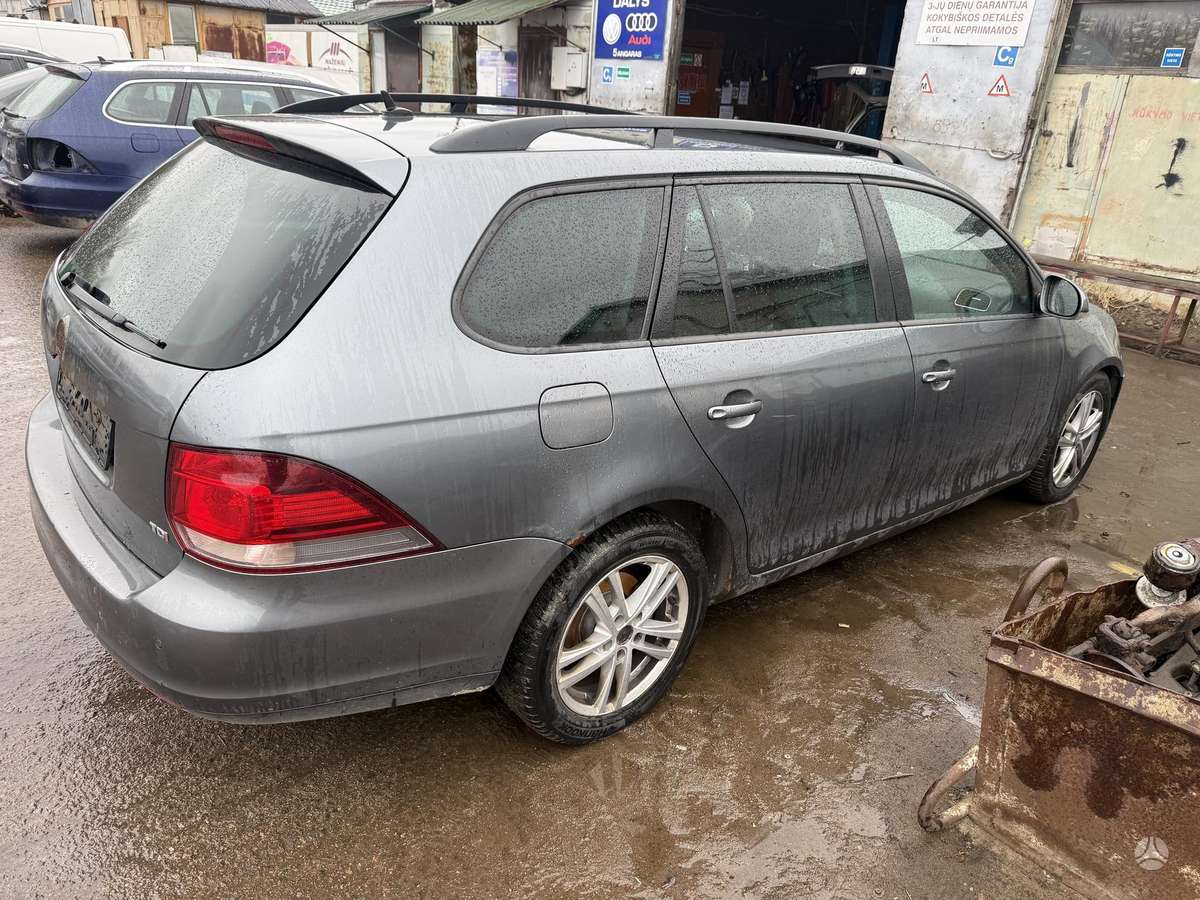 Volkswagen Golf Minsko pl 33a 5 angaras