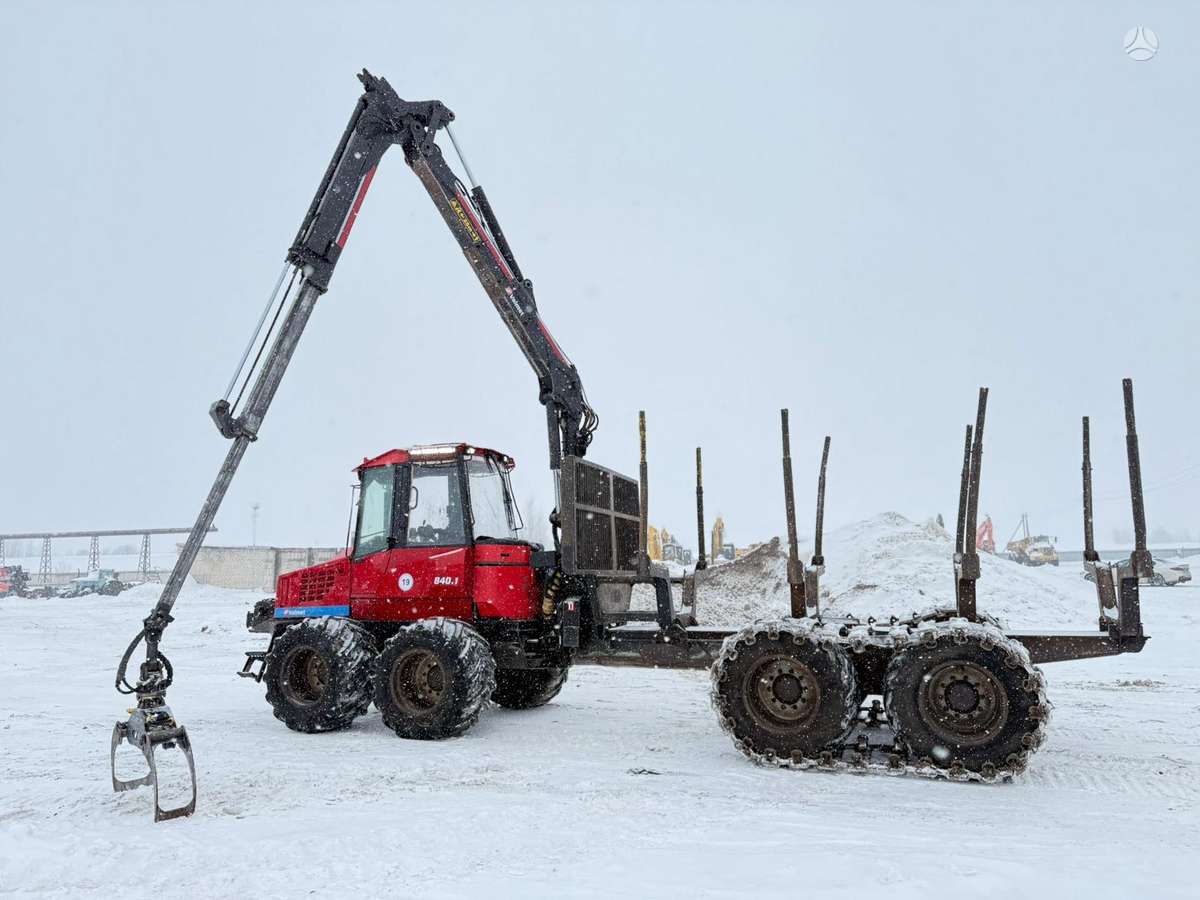 Valmet 840.1 with winch, forwarders