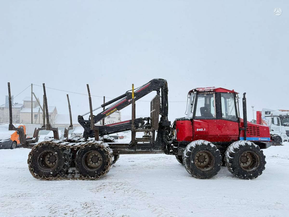 Valmet 840.1 with winch, forwarders