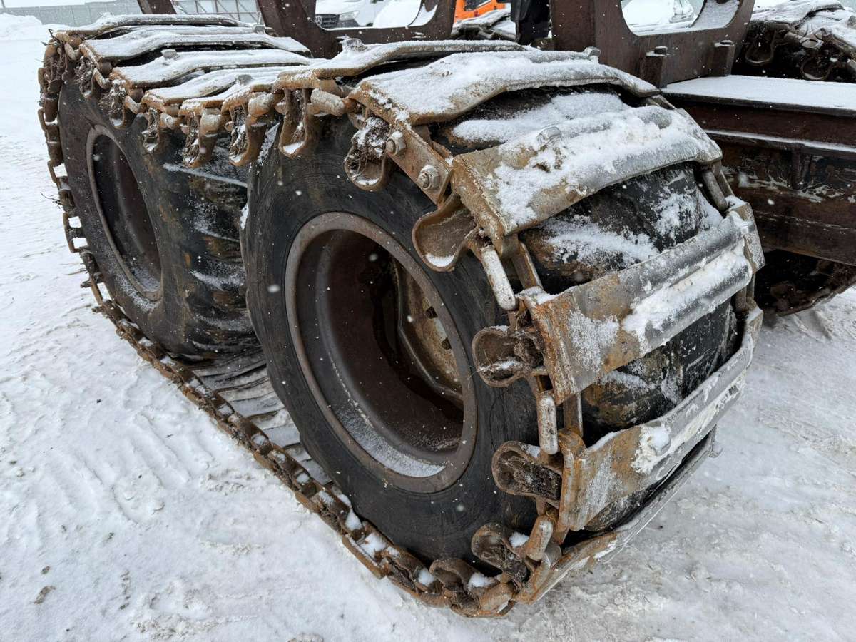 Valmet 840.1 with winch, форвардеры