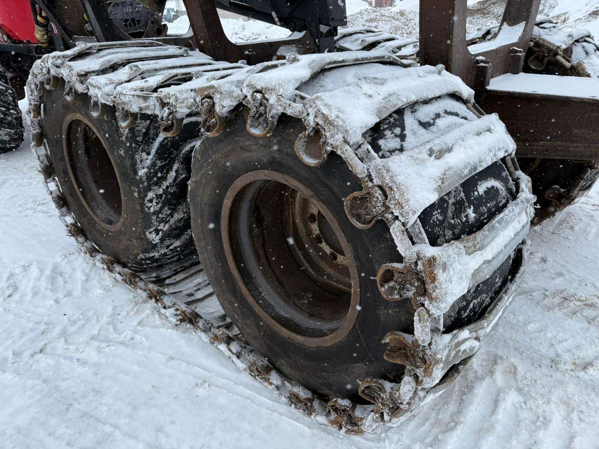 Valmet 840.1 with winch, forwarders