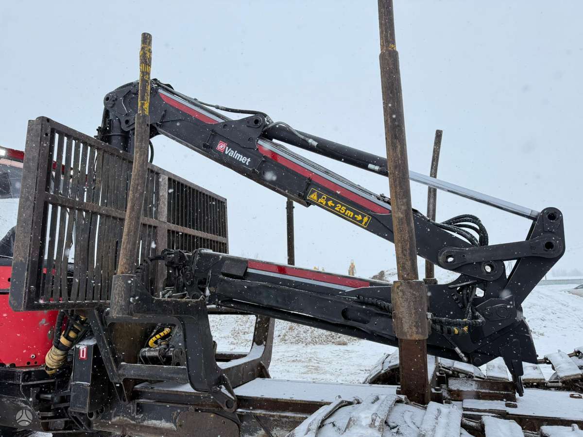 Valmet 840.1 with winch, форвардеры