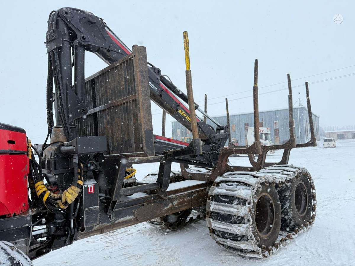 Valmet 840.1 with winch, форвардеры