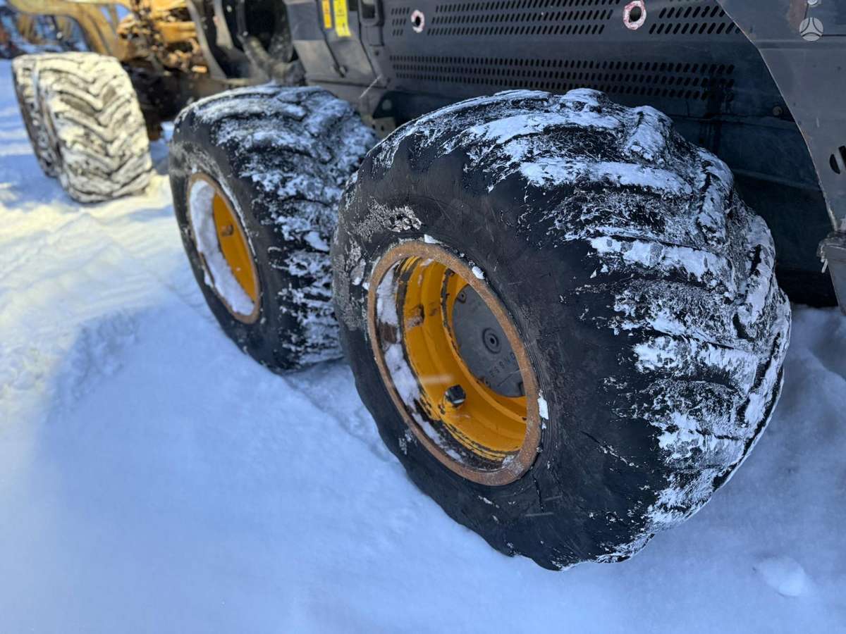 Ponsse Wisent 8W LONG, forwarders