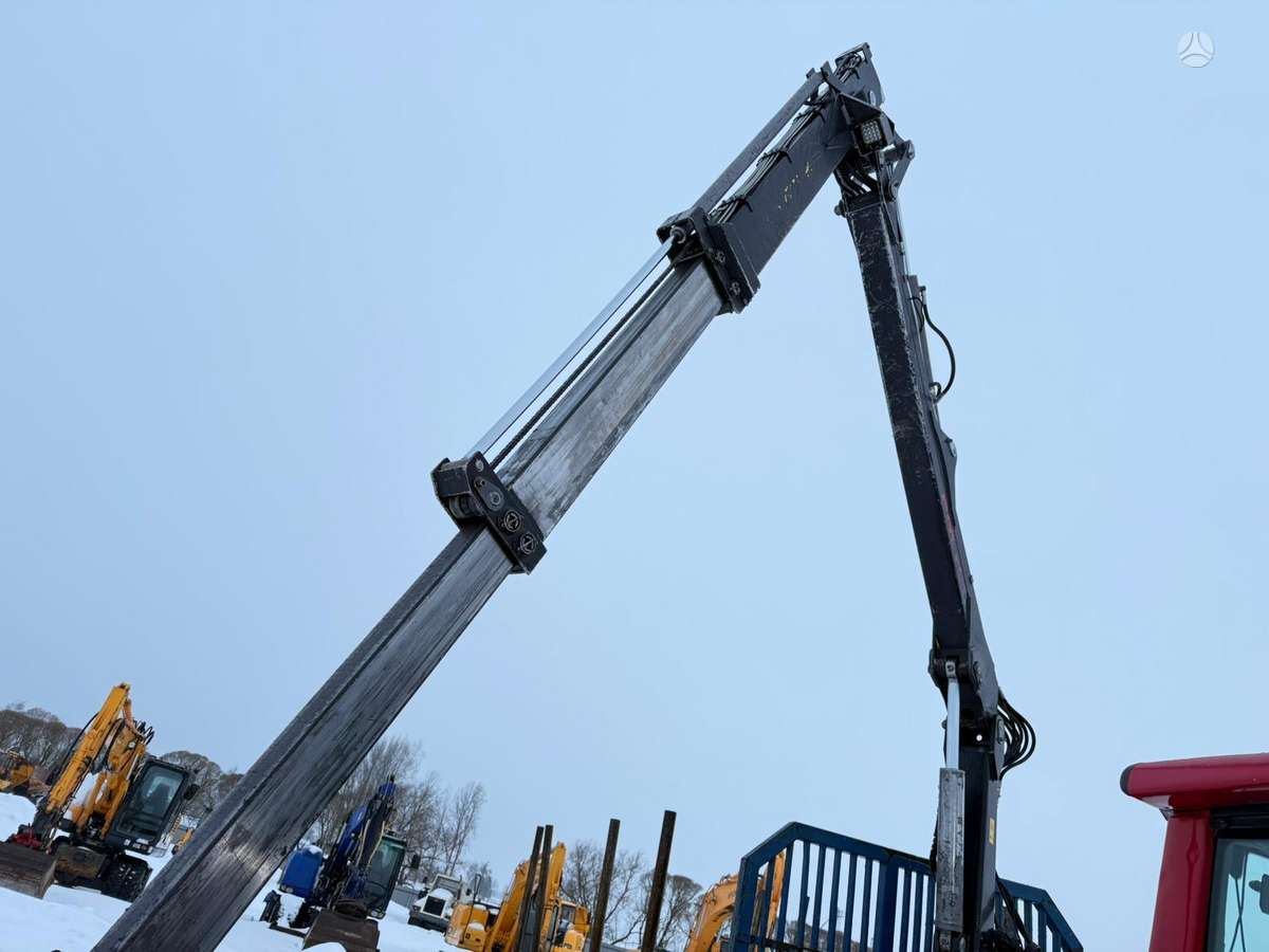 Valtra N121H + Vreten 1400 HydroDrive, форвардеры