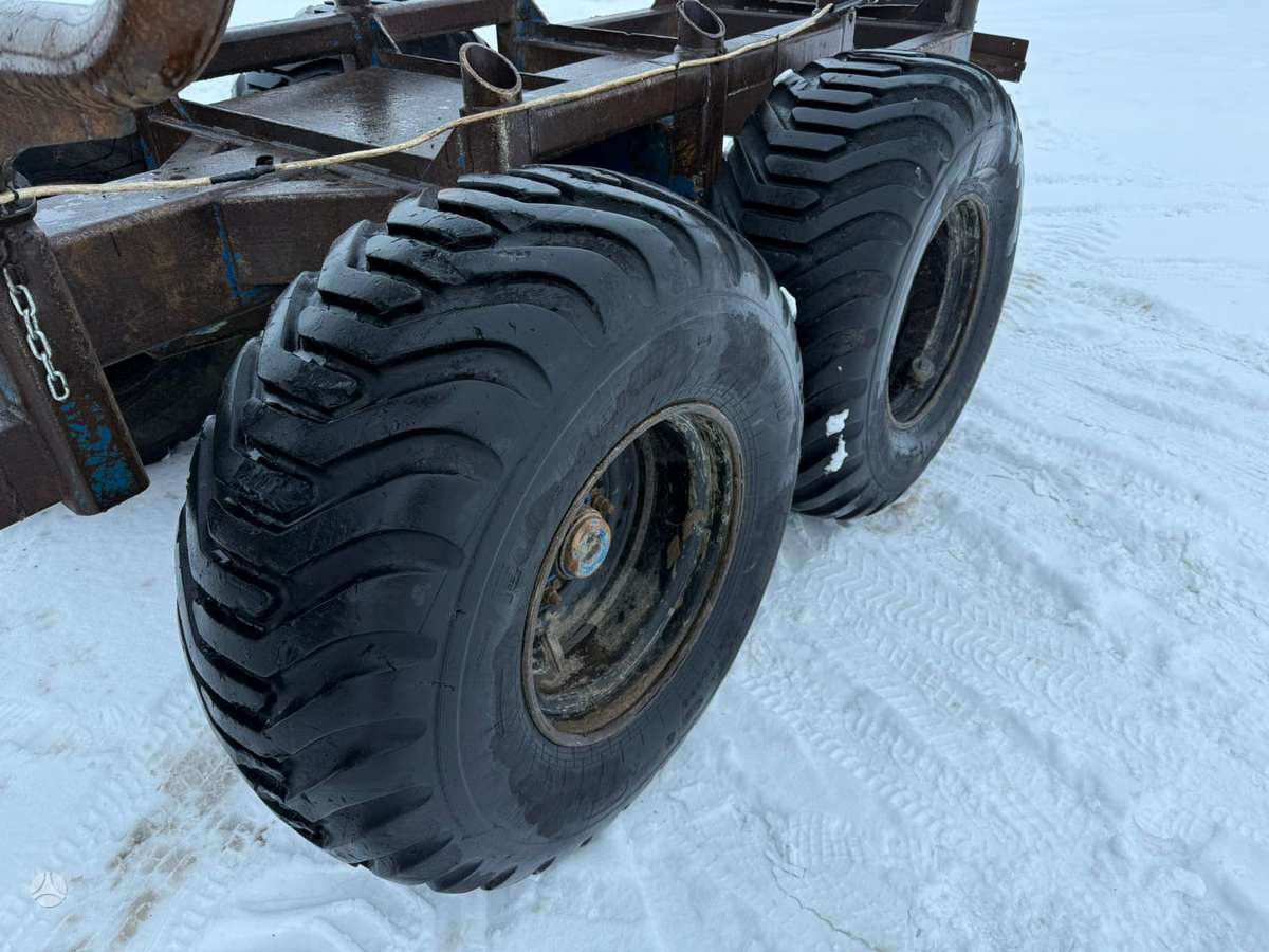 Valtra N121H + Vreten 1400 HydroDrive, forwarders