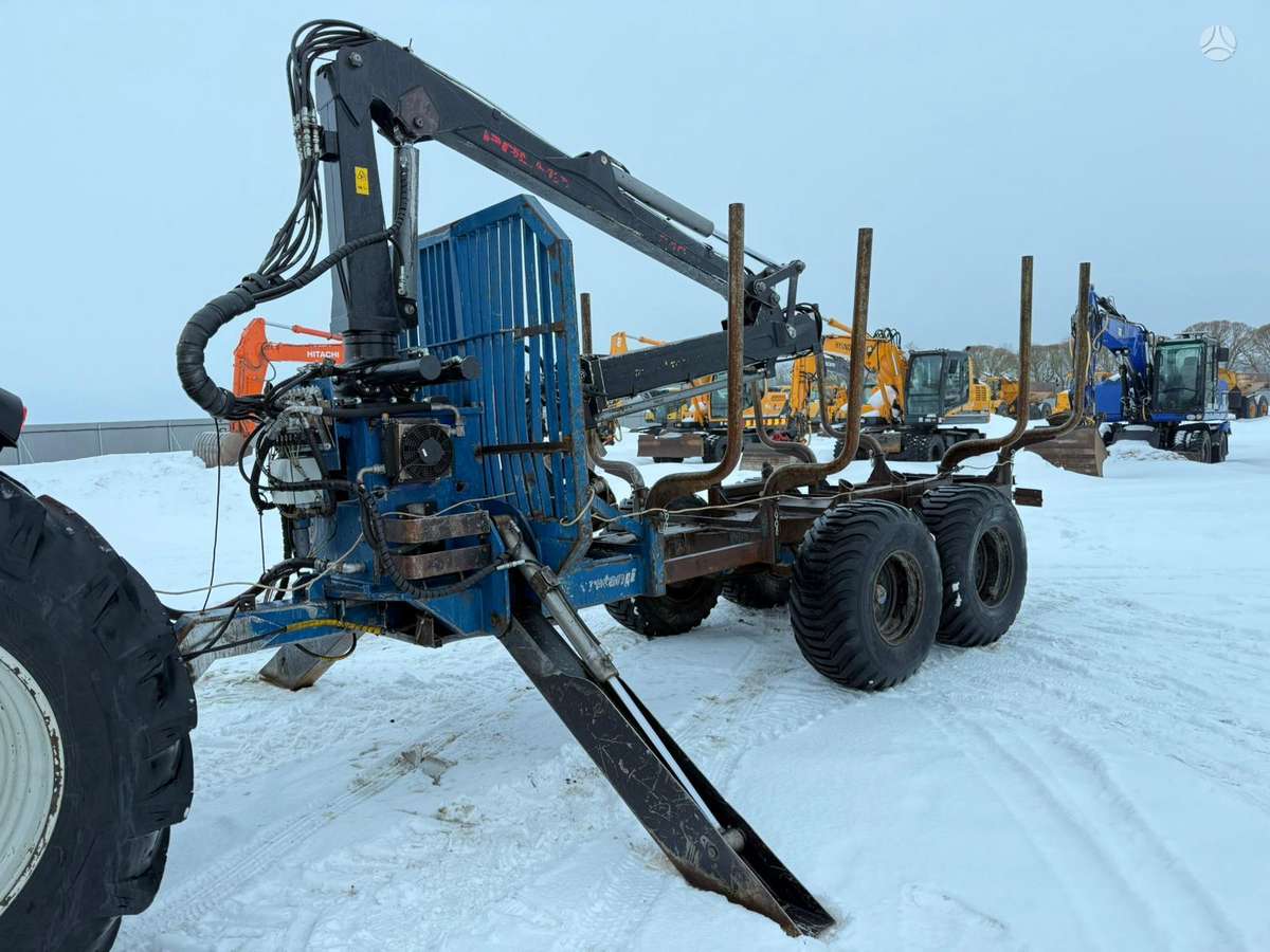 Valtra N121H + Vreten 1400 HydroDrive, forwarders