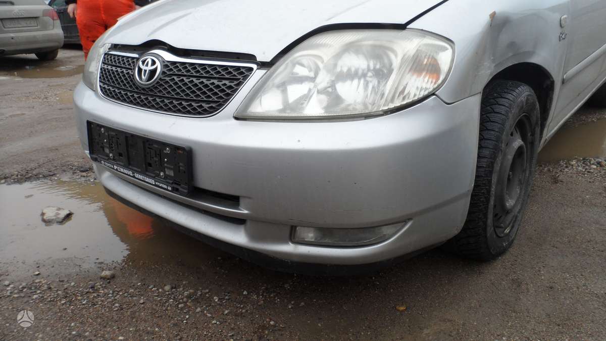 Toyota Corolla по частям