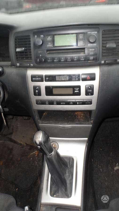 Toyota Corolla по частям