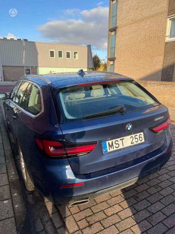 BMW 520, 2.0 l., wagon