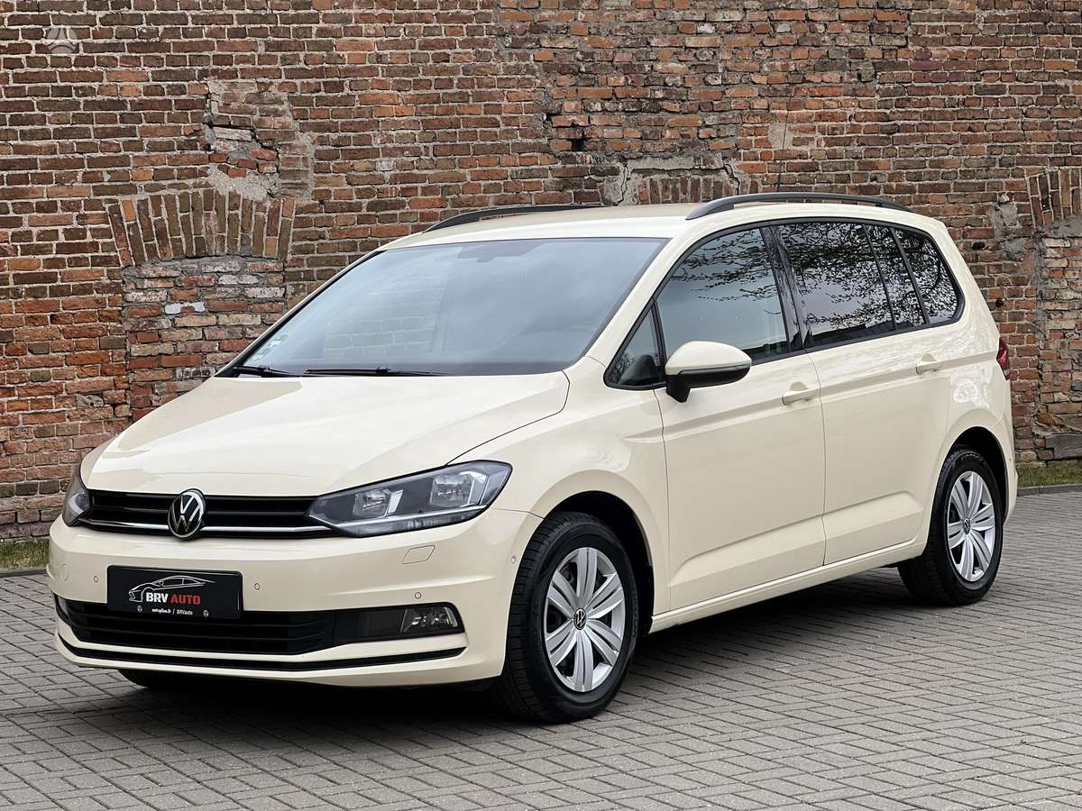 Volkswagen Touran - 1