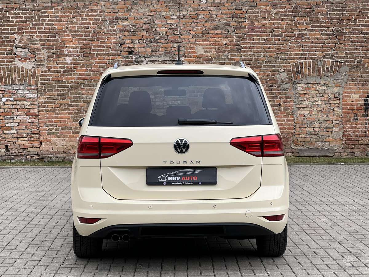 Volkswagen Touran - 8