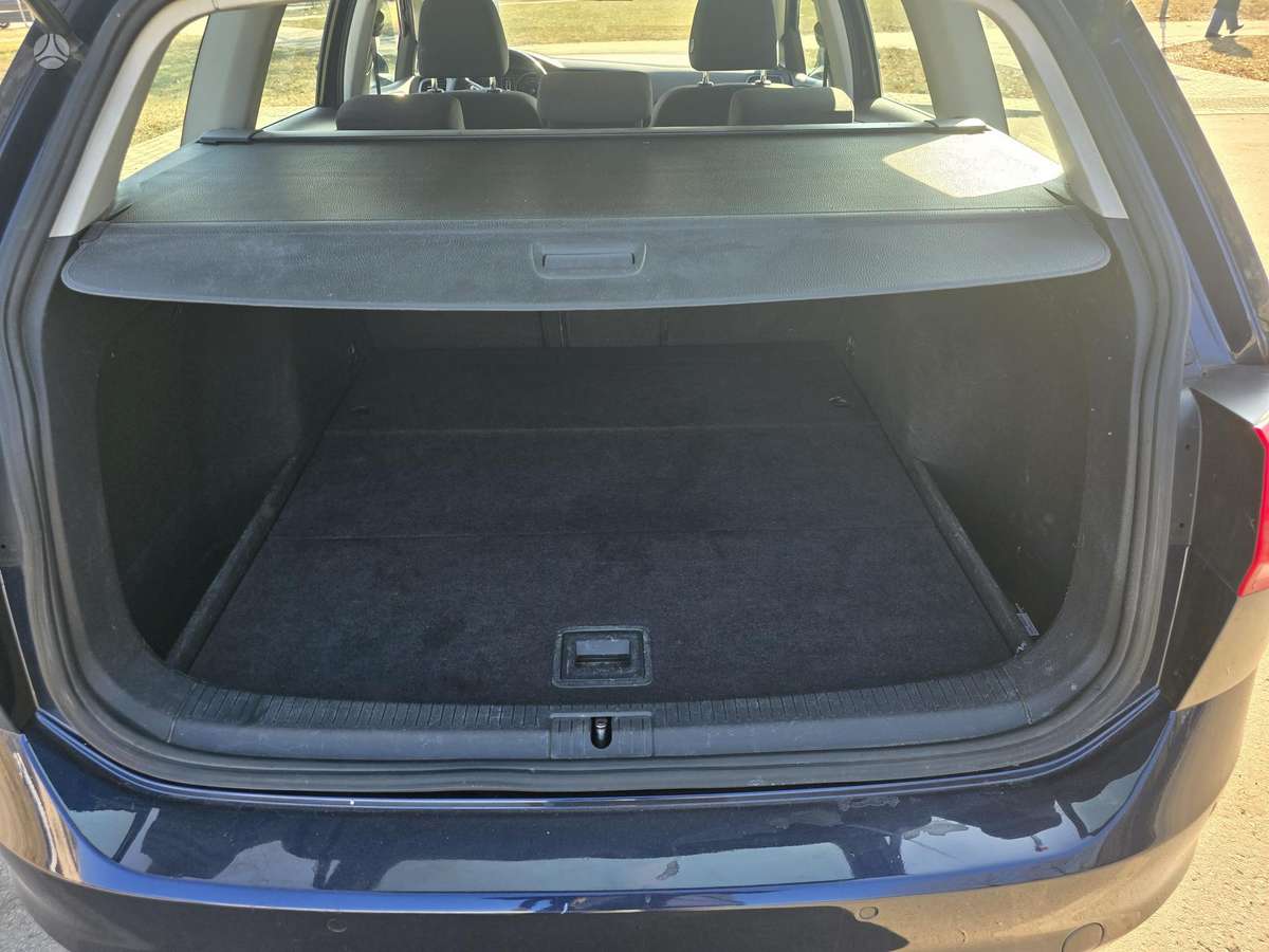 Volkswagen Golf, 1.6 l., Универсал