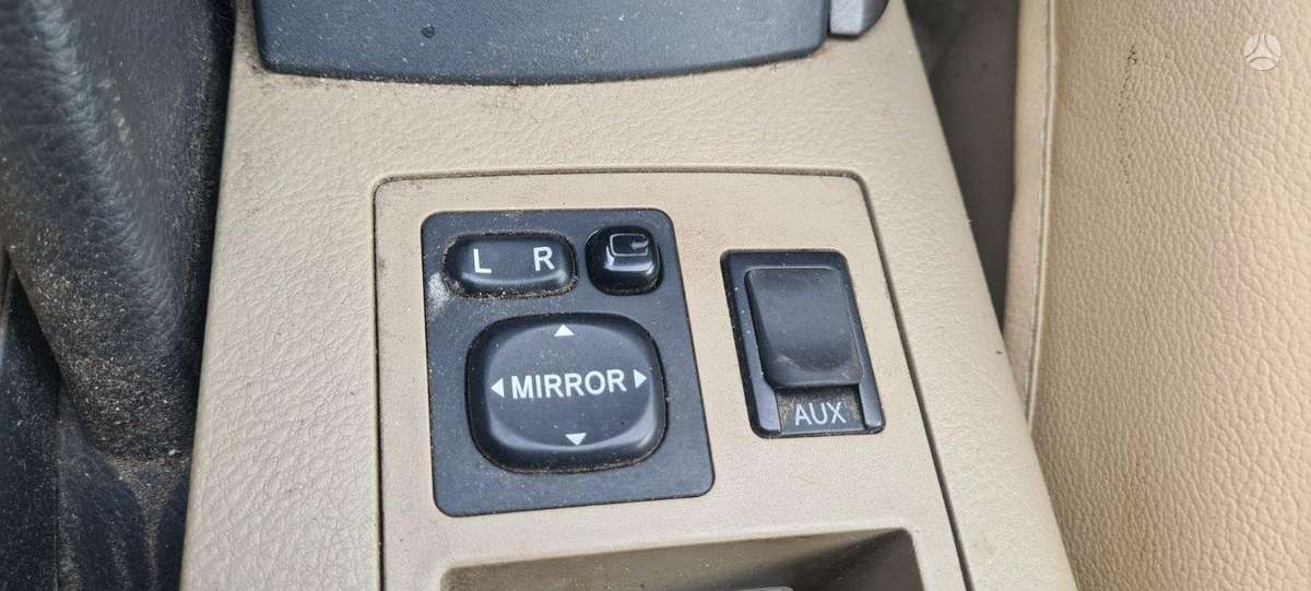 Toyota RAV4 - 11