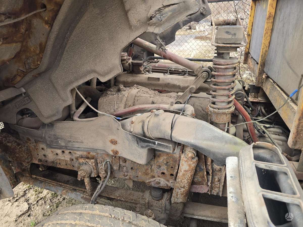 Iveco 100E21, platformas