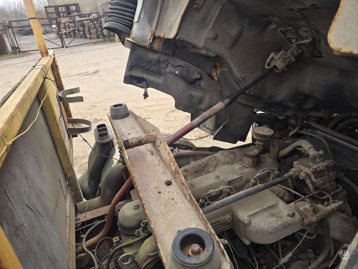 Iveco 100E21, platformos