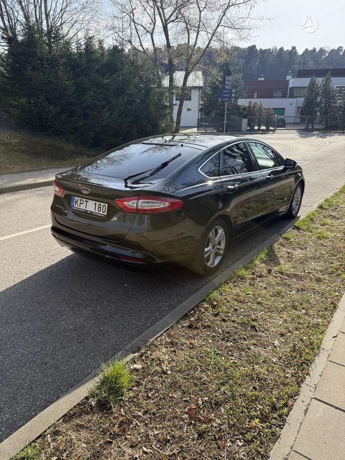 Ford Mondeo, 2.0 l., hatchback