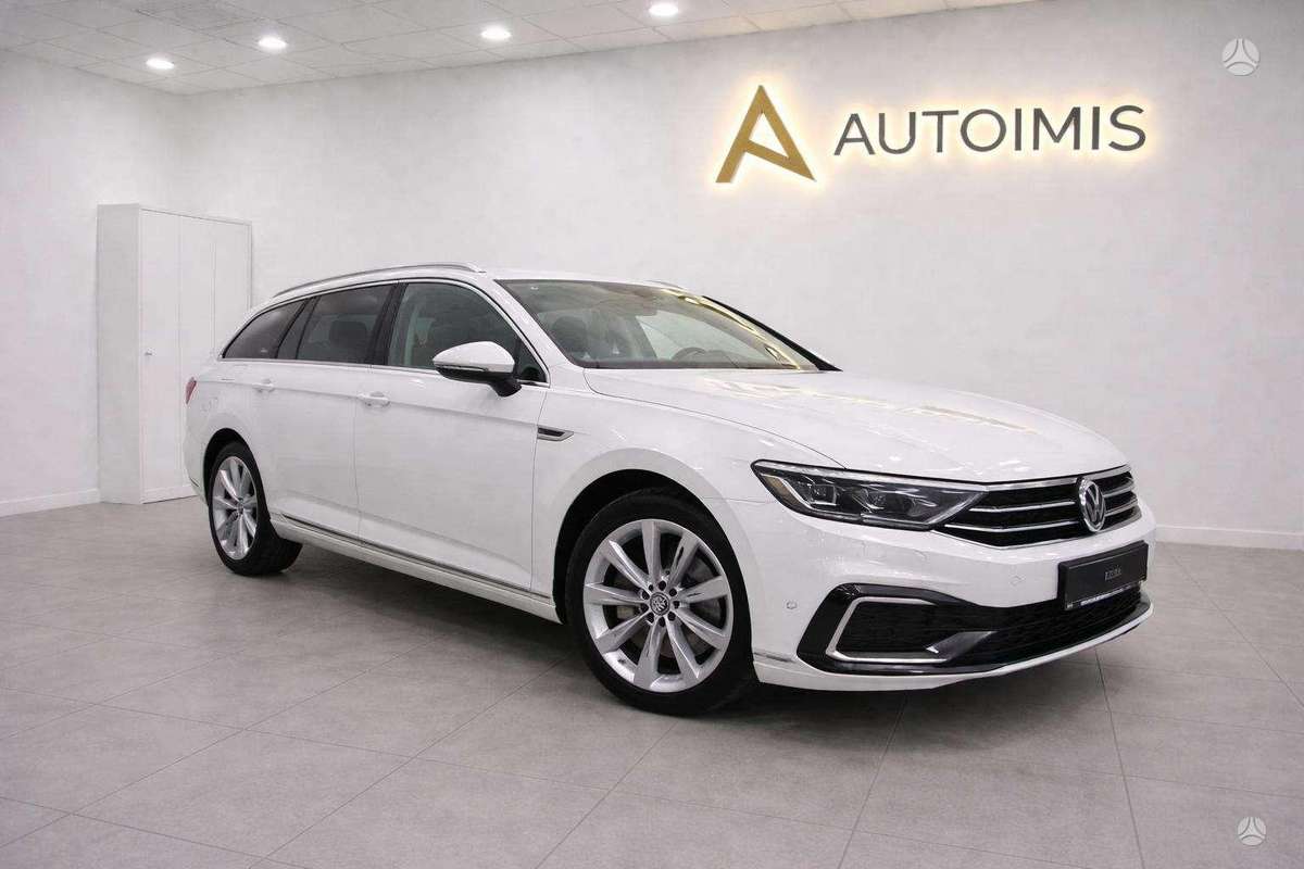 Volkswagen Passat - 2