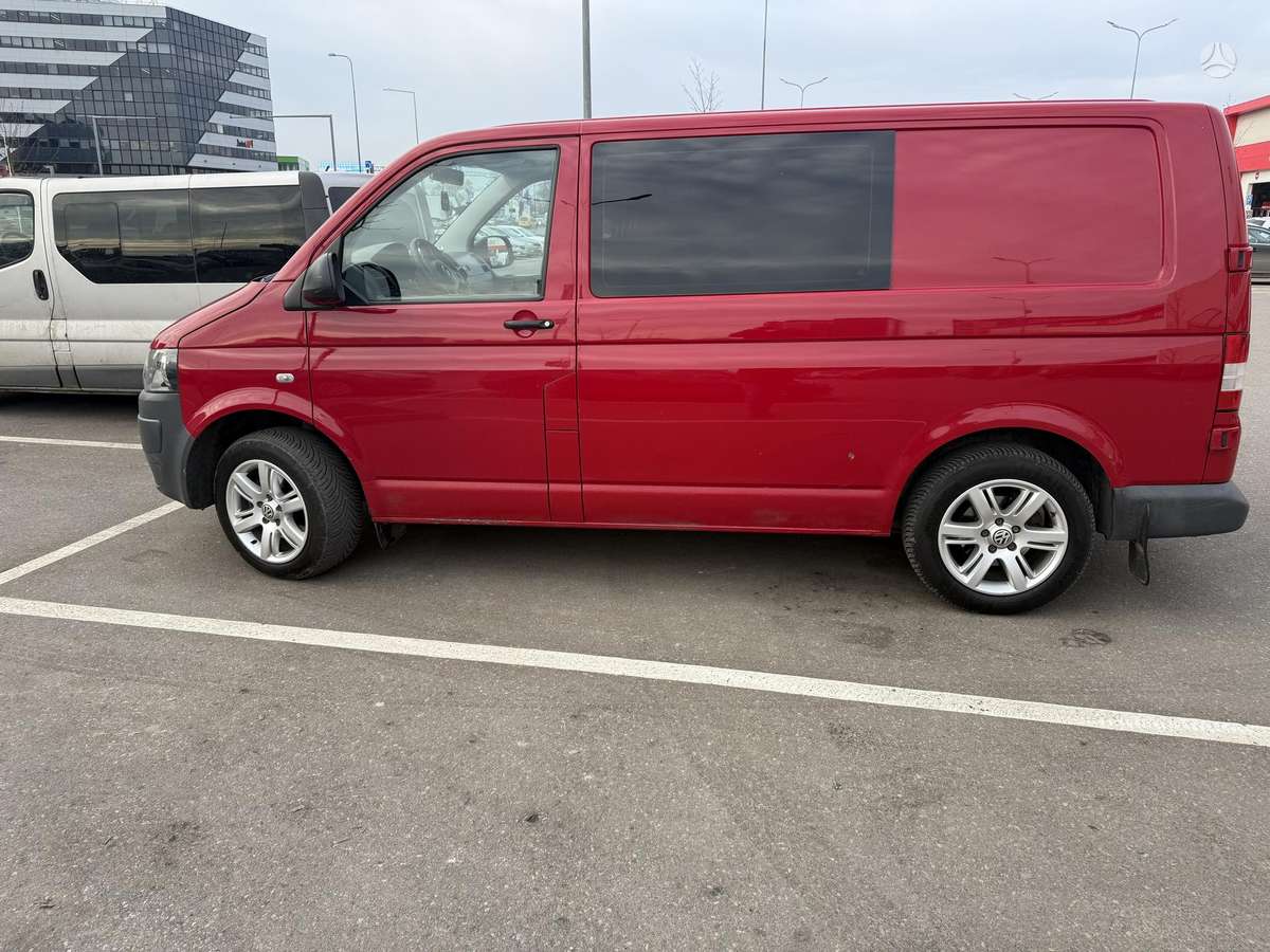 Volkswagen Transporter - 1