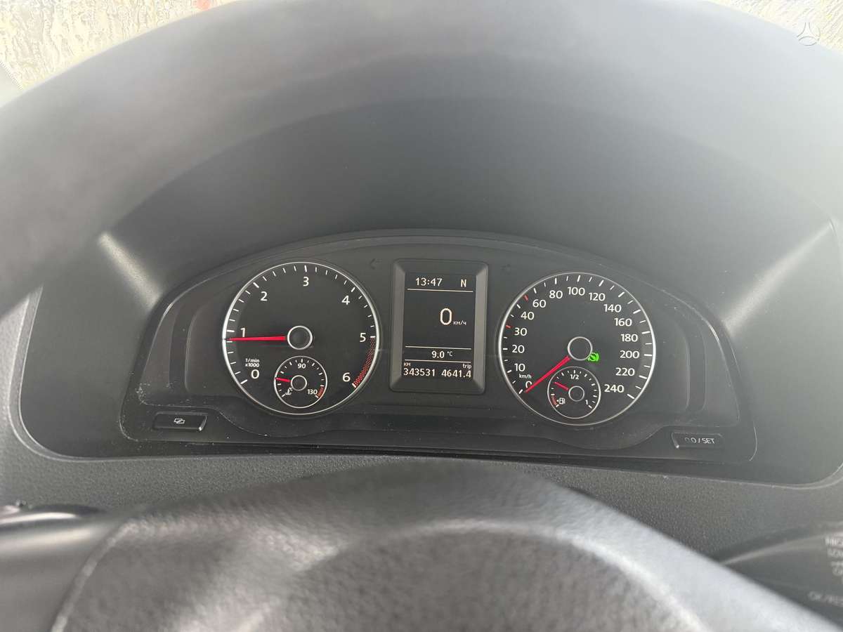 Volkswagen Transporter - 7